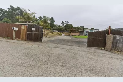 5925 Briarcliff Ter, Prunedale, CA 95076 - Photo 3