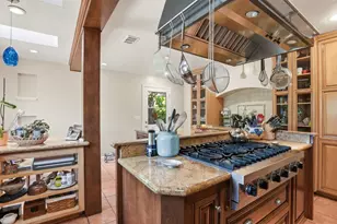 949 Pleasant Hill Rd, Redwood City, CA 94061 - Photo 11