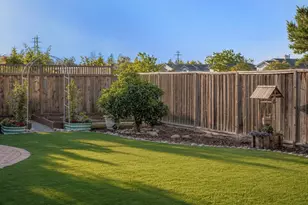 12498 Sumner Dr, Saratoga, CA 95070 - Photo 41