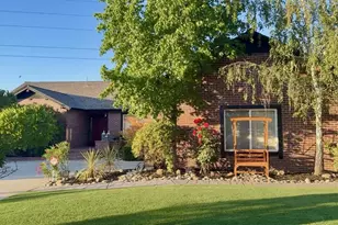 12498 Sumner Dr, Saratoga, CA 95070 - Photo 3