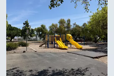6682 Normandy Dr, Newark, CA 94560 - Photo 39