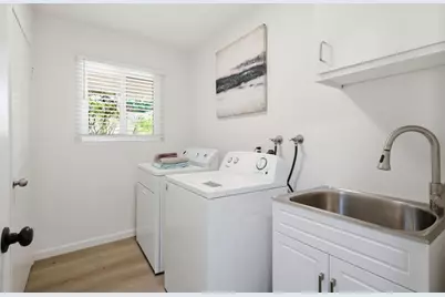 3028 Greenoak Ct, San Mateo, CA 94403 - Photo 35