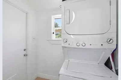 5745 Holway Ct, Oakland, CA 94621 - Photo 19