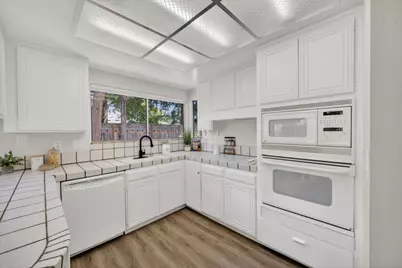 1335 Bedford Ave, Sunnyvale, CA 94087 - Photo 11