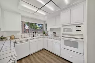 1335 Bedford Ave, Sunnyvale, CA 94087 - Photo 11