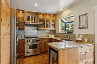 653 Fox Ct, Redwood City, CA 94061 - Photo 9