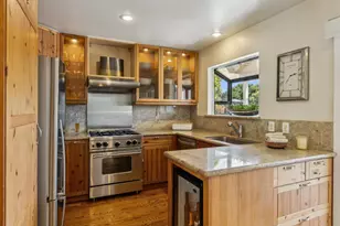 653 Fox Ct, Redwood City, CA 94061 - Photo 9