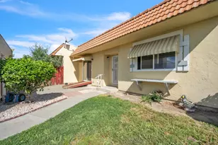 636 Yellowstone Dr, Vacaville, CA 95687 - Photo 3