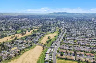 636 Yellowstone Dr, Vacaville, CA 95687 - Photo 25