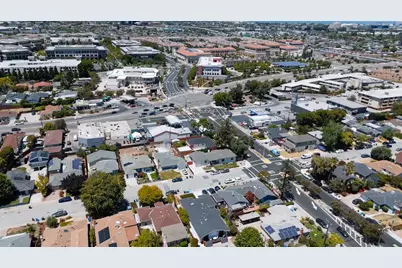 233 Poinsettia Ave, San Mateo, CA 94403 - Photo 59