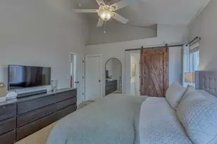 18209 Stonegate Ct, Salinas, CA 93908 - Photo 15