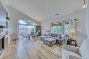 18209 Stonegate Ct, Salinas, CA 93908 - Photo 9