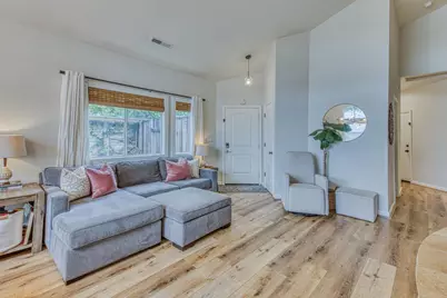 18209 Stonegate Ct, Salinas, CA 93908 - Photo 5