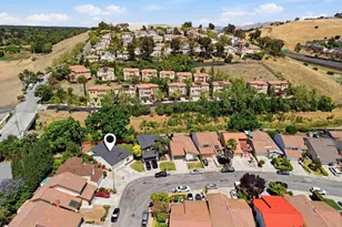3163 Summercreek Dr, San Jose, CA 95136 - Photo 27