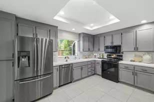 3163 Summercreek Dr, San Jose, CA 95136 - Photo 7