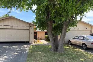 2020 Comstock Dr, Stockton, CA 95209 - Photo 1