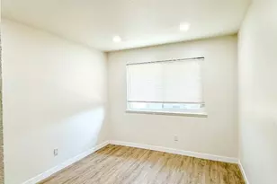916 Dornajo Way, Sacramento, CA 95825 - Photo 13