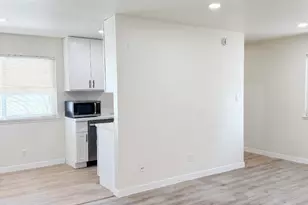 916 Dornajo Way, Sacramento, CA 95825 - Photo 17