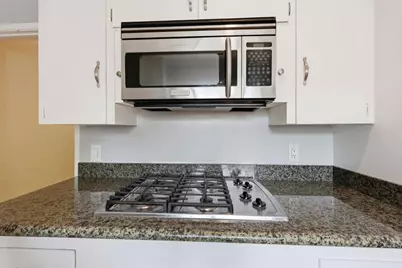136 W Stadium Dr, Stockton, CA 95204 - Photo 9