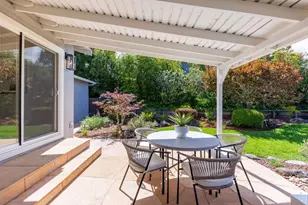 2036 Queens Ln, San Mateo, CA 94402 - Photo 17