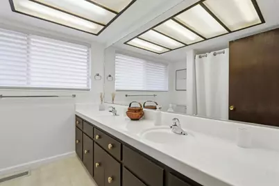 410 Conil Way, Portola Valley, CA 94028 - Photo 25