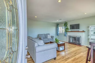 1204 Elm Ave, Seaside, CA 93955 - Photo 5