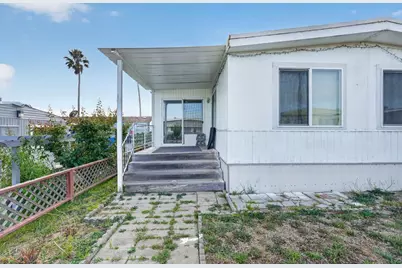 255 E Bolivar 39, Salinas, CA 93906 - Photo 3