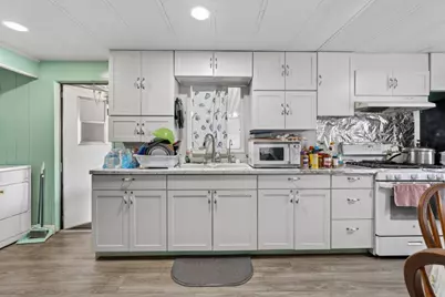 255 E Bolivar 39, Salinas, CA 93906 - Photo 5