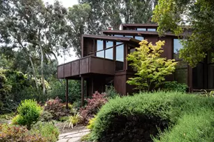 706 Tolman Dr, Stanford, CA 94305 - Photo 1