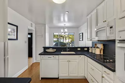 350 Ludeman Ln, Millbrae, CA 94030 - Photo 7