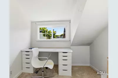 708 Crossway Rd, Burlingame, CA 94010 - Photo 67