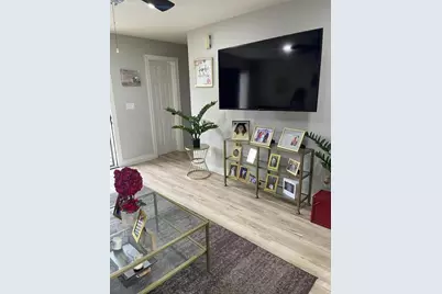 801 Nash Rd E7, Hollister, CA 95023 - Photo 13