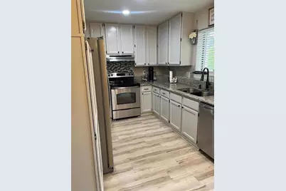 801 Nash Rd E7, Hollister, CA 95023 - Photo 9