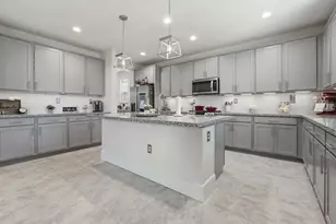 1230 Robbies Ct, Hollister, CA 95023 - Photo 9