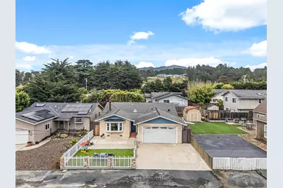 1031 Oak Ave, Moss Beach, CA 94038 - Photo 3