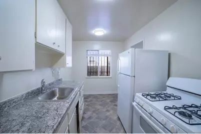 1718 6th Ave, Oakland, CA 94606 - Photo 13