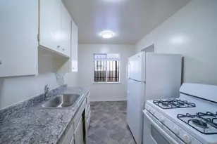1718 6th Ave, Oakland, CA 94606 - Photo 13