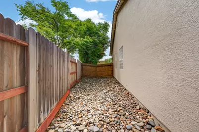9257 Fosdyke Ct, Sacramento, CA 95829 - Photo 43