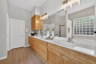 9257 Fosdyke Ct, Sacramento, CA 95829 - Photo 27