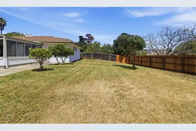 10 Saint Regis Cir, Salinas, CA 93905 - Photo 23