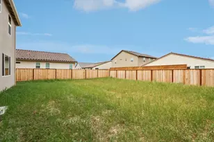 1890 Peony St, Hollister, CA 95023 - Photo 37