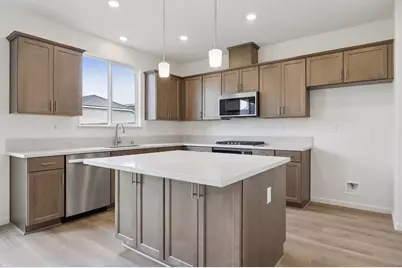 1890 Peony St, Hollister, CA 95023 - Photo 15