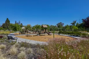 1089 Dewberry Pl 401, San Jose, CA 95131 - Photo 25