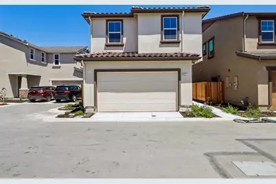 2221 Daisy Dr, Hollister, CA 95023 - Photo 1