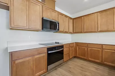 2221 Daisy Dr, Hollister, CA 95023 - Photo 9