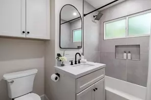 24022 Vanowen St, West Hills, CA 91307 - Photo 25