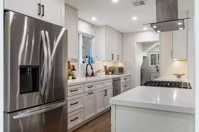 24022 Vanowen St, West Hills, CA 91307 - Photo 15