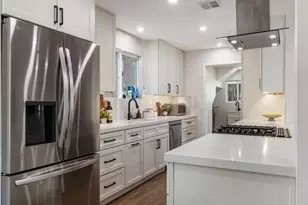 24022 Vanowen St, West Hills, CA 91307 - Photo 15