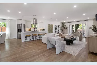 24022 Vanowen St, West Hills, CA 91307 - Photo 3