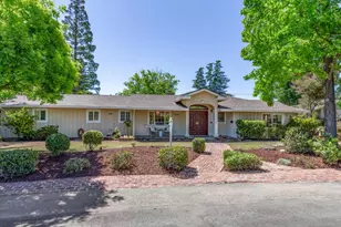 20096 Chateau Dr, Saratoga, CA 95070 - Photo 5